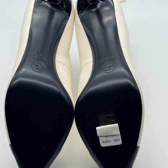 CHANEL 20C Leather Patent Cap Toe CC Pearl Track Heels Booties Ankle Boots - Picture 11 of 13